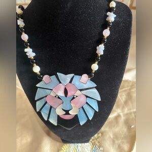 Vintage Lee Sands Elephant Inlay Mother of Pearl Multi ~ Color Necklace